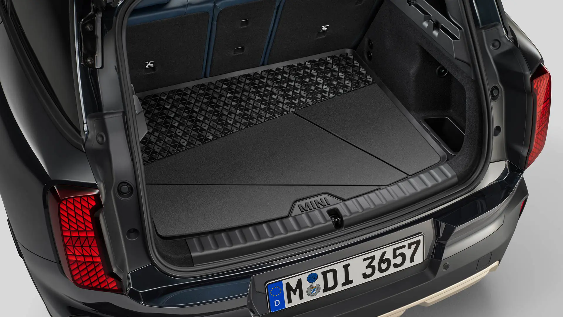 MINI Luggage Compartment Mat in the rear of MINI Countryman Cooper.