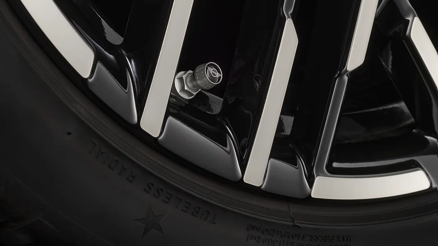 High-quality MINI valve cap that protects the Tyre Pressure Monitoring System from dirt and moisture.