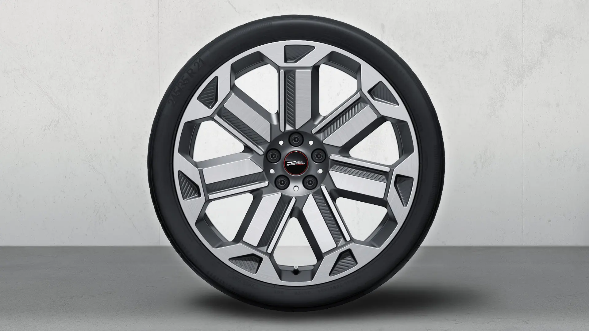 MINI 21" JCW light alloy Rallye Spoke 950 wheel in Bicolor Frozen Gunmetal Grey, gloss-lathed, standing alone.