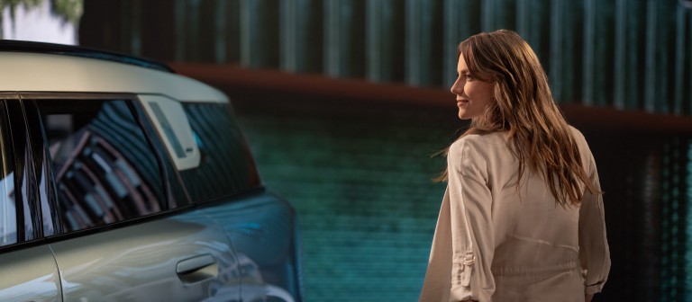 MINI Financial Services- insurance - Stage